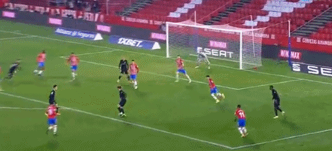 威利·梅斯在 1951 年被道奇队发掘，但他最终却成为了巨人队的永恒标志